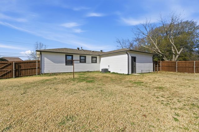 2805 Rex Cruse Drive, Sherman, TX 75092