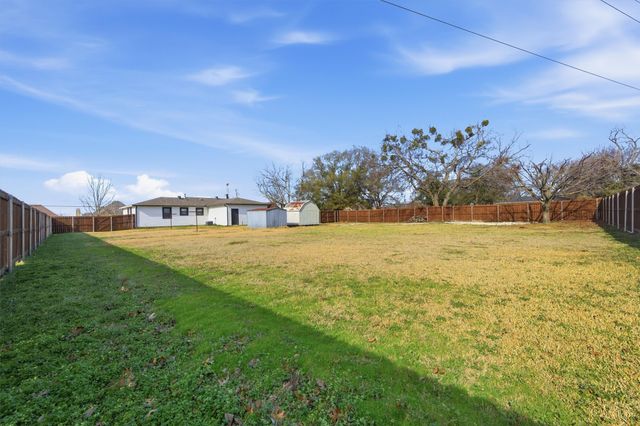 2805 Rex Cruse Drive, Sherman, TX 75092