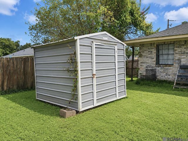 1022 N Janice Ave, Gonzales, LA 70737