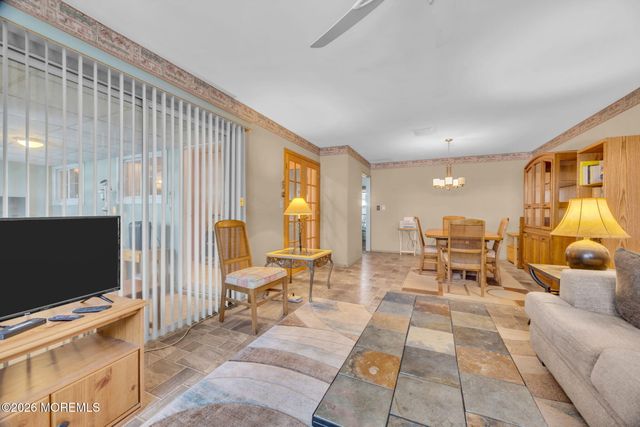 617C Huntington Drive, Lakewood, NJ 08701