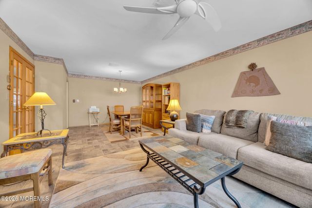 617C Huntington Drive, Lakewood, NJ 08701