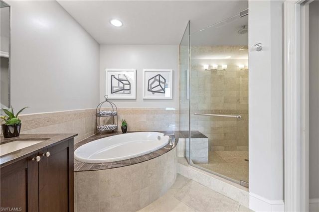 9123 Strada PL 7404, Naples, FL 34108