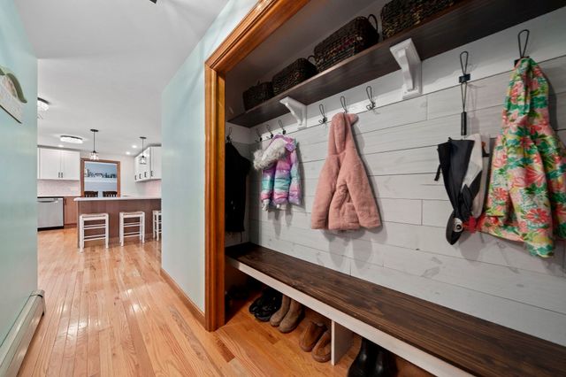 210 Boxwood Ln, Bridgewater, MA 02324