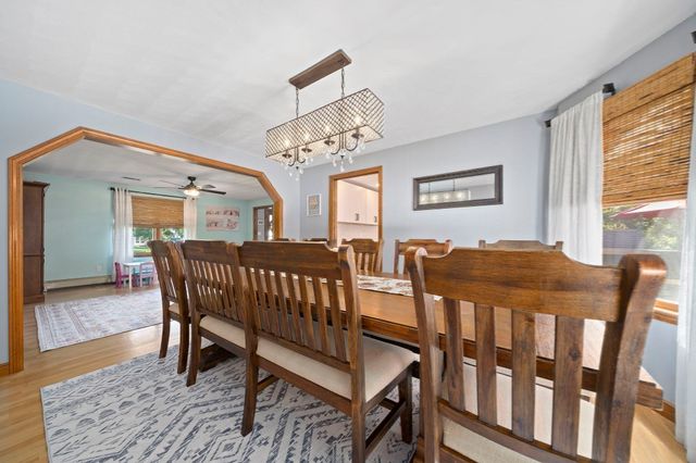 210 Boxwood Ln, Bridgewater, MA 02324