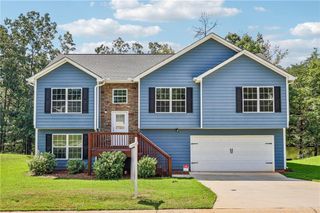 382 Arlington Lane, Commerce, GA 30529