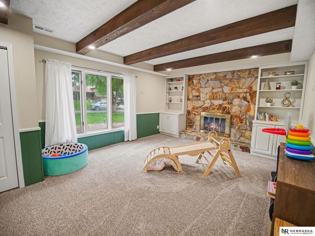 2611 S 75th Street, Lincoln, NE 68506