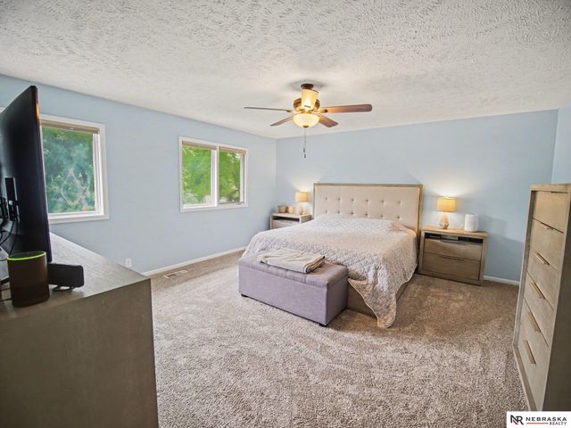 2611 S 75th Street, Lincoln, NE 68506