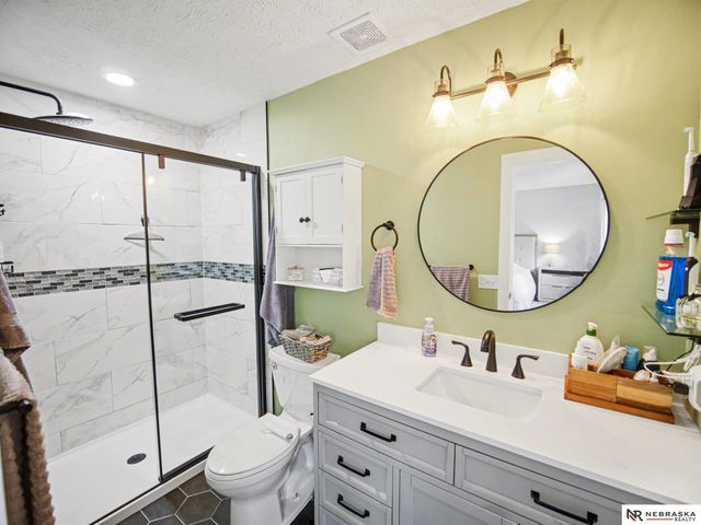 2611 S 75th Street, Lincoln, NE 68506
