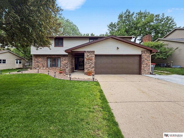 2611 S 75th Street, Lincoln, NE 68506