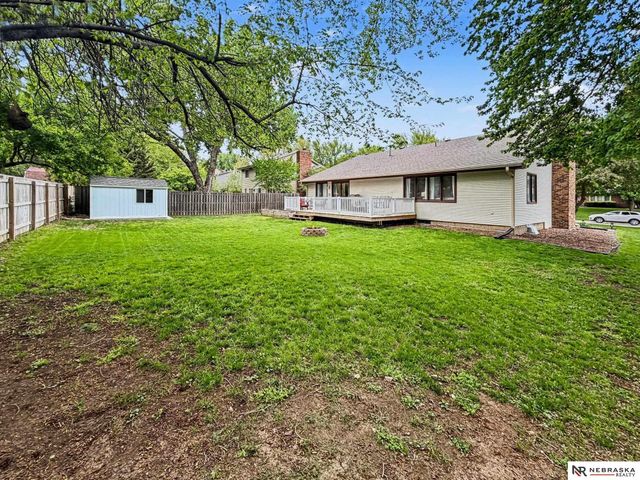 2611 S 75th Street, Lincoln, NE 68506