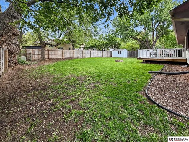 2611 S 75th Street, Lincoln, NE 68506