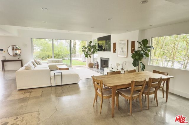 2690 Zorada Drive, Los Angeles, CA 90046