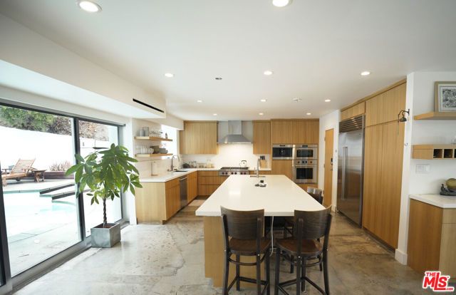 2690 Zorada Drive, Los Angeles, CA 90046