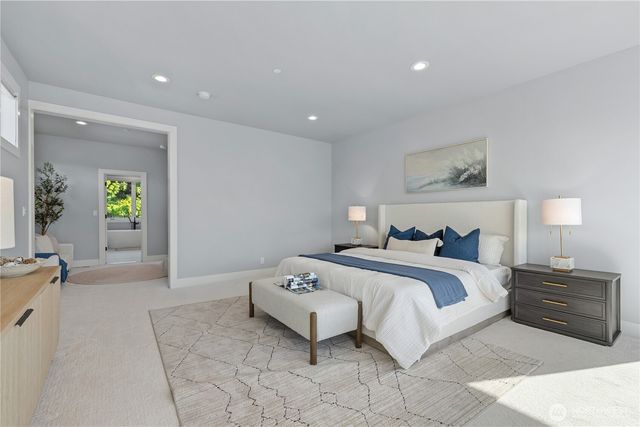 328 Slater Street S, Kirkland, WA 98033