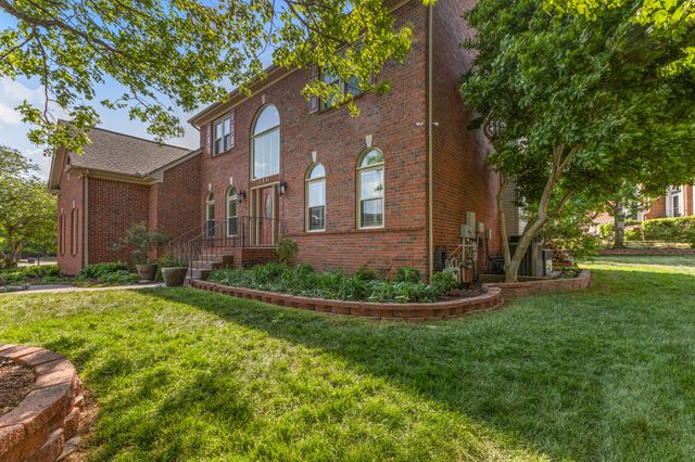 318 Logans Cir, Franklin, TN 37067