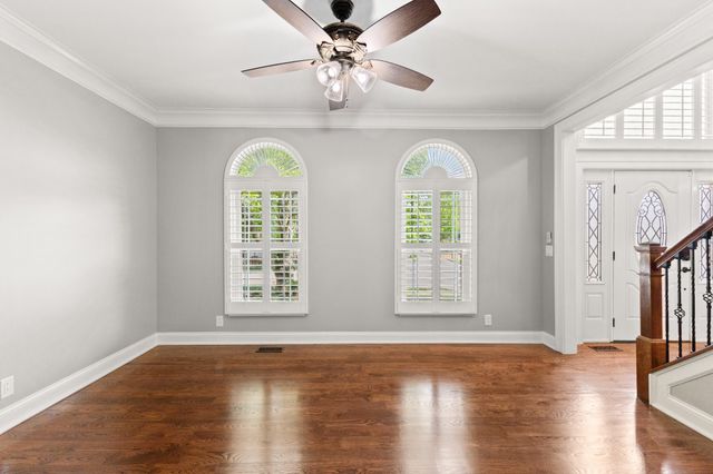 318 Logans Cir, Franklin, TN 37067