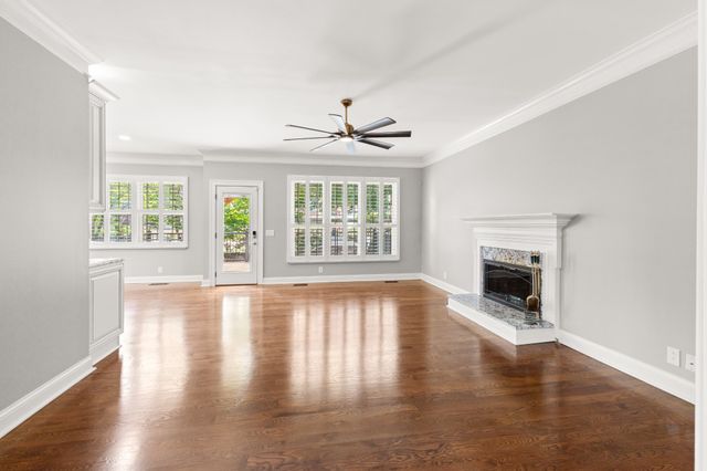 318 Logans Cir, Franklin, TN 37067