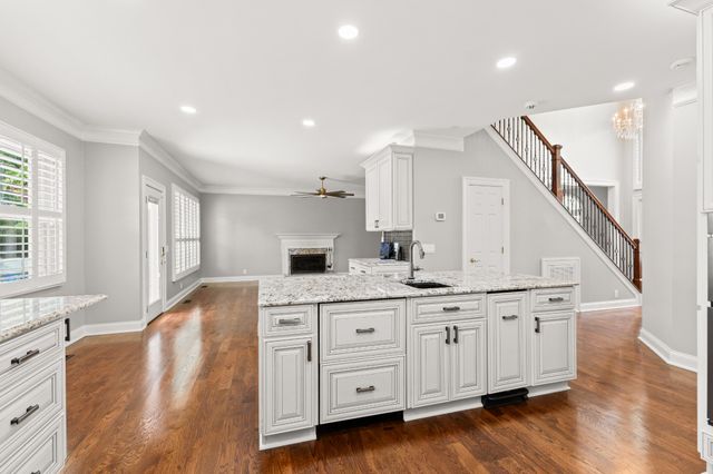 318 Logans Cir, Franklin, TN 37067