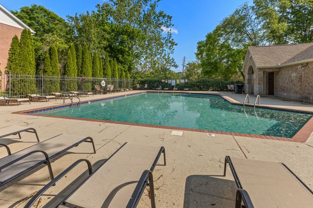 318 Logans Cir, Franklin, TN 37067