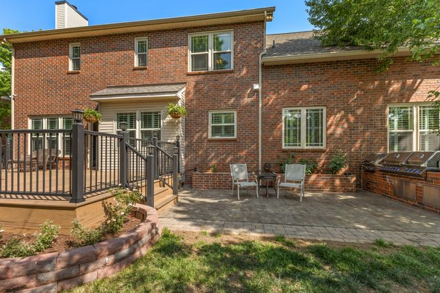 318 Logans Cir, Franklin, TN 37067