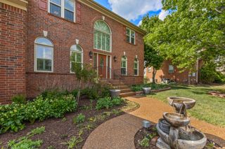 318 Logans Cir, Franklin, TN 37067