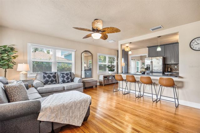 2709 UPTON STREET S, Gulfport, FL 33711