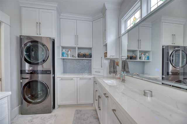 1108 Hyde Park Boulevard, Houston, TX 77006