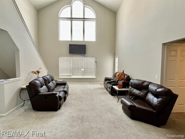 8425 Towne Center Circle 56, Warren, MI 48093