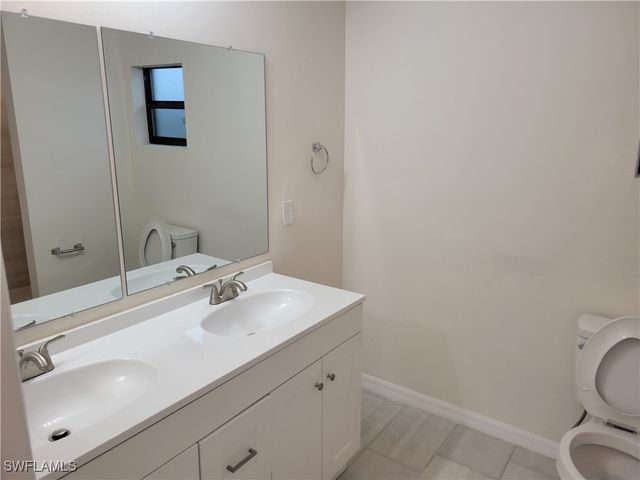 1105 NE 6th PL, Cape Coral, FL 33909