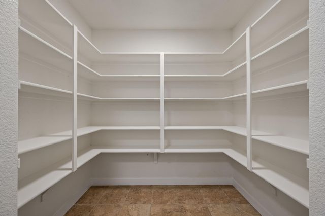 1004 HUGHMONT DR, Pflugerville, TX 78660