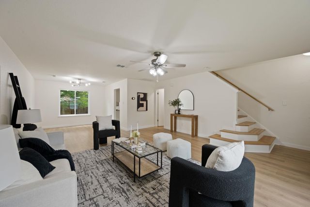 1004 HUGHMONT DR, Pflugerville, TX 78660