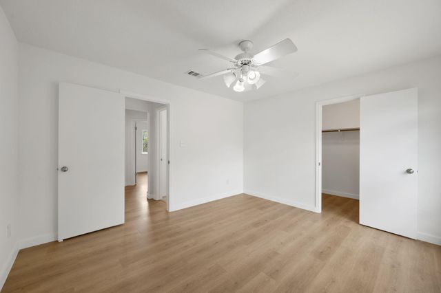 1004 HUGHMONT DR, Pflugerville, TX 78660