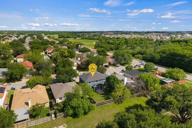 1004 HUGHMONT DR, Pflugerville, TX 78660