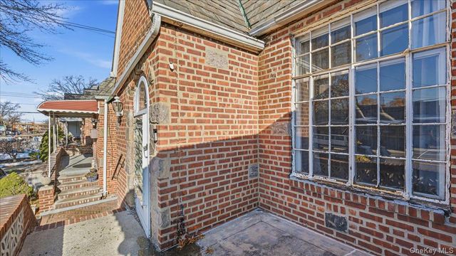 54-09 80th Street, Elmhurst, NY 11373