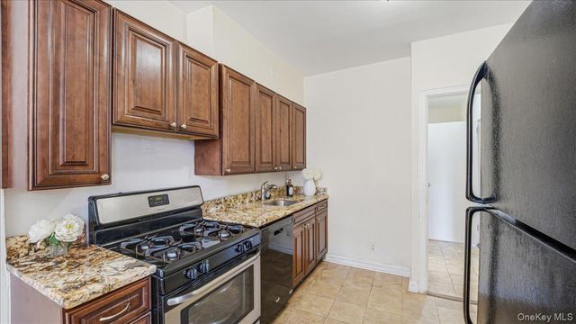 54-09 80th Street, Elmhurst, NY 11373