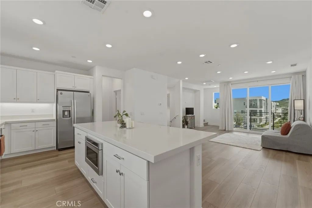 26661 Blue Hills Loop, Valencia, CA 91381