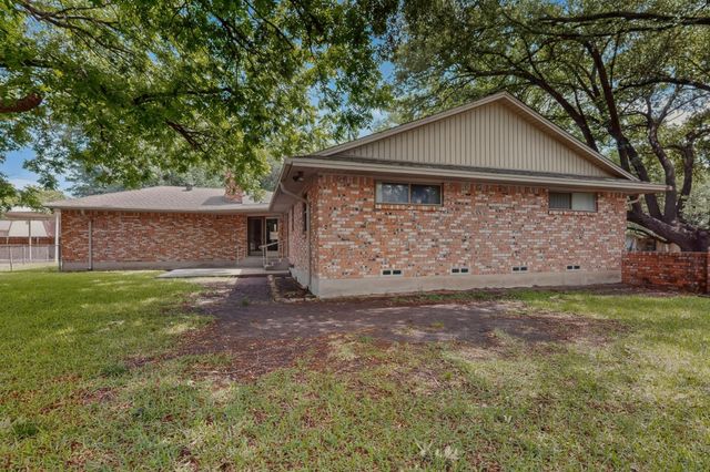 521 Kathy Drive, Mesquite, TX 75149