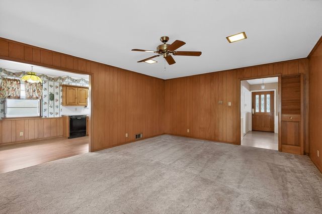 521 Kathy Drive, Mesquite, TX 75149