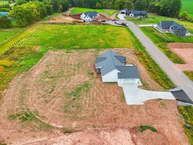 3161 TRINITY COURT, De Pere, WI 54115