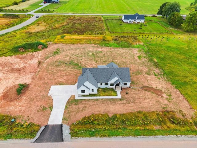 3161 TRINITY COURT, De Pere, WI 54115