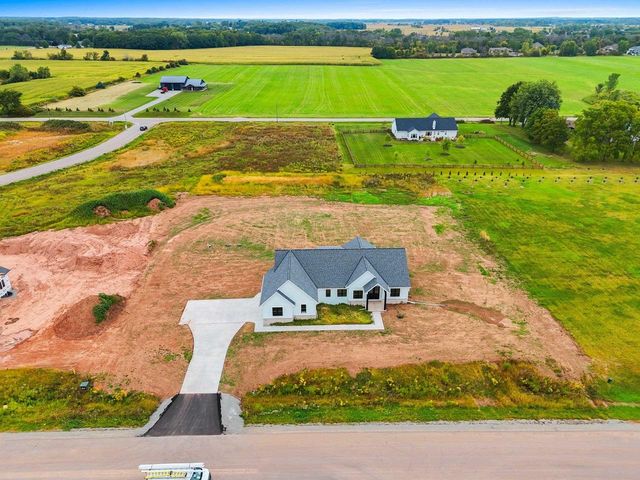 3161 TRINITY COURT, De Pere, WI 54115