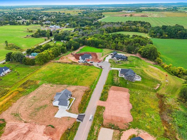 3161 TRINITY COURT, De Pere, WI 54115