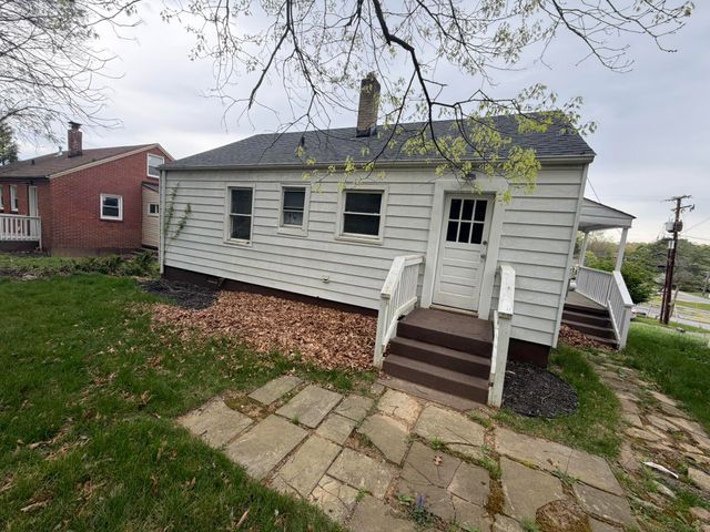 2816 Sweetbrier AVE SW, Roanoke, VA 24015