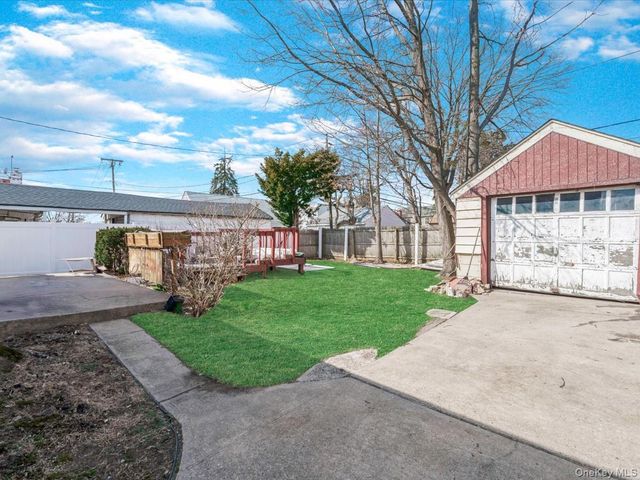 215 Hathaway Avenue, Elmont, NY 11003