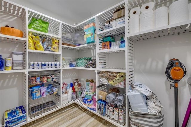 17900 Oak Creek RD, Alva, FL 33920
