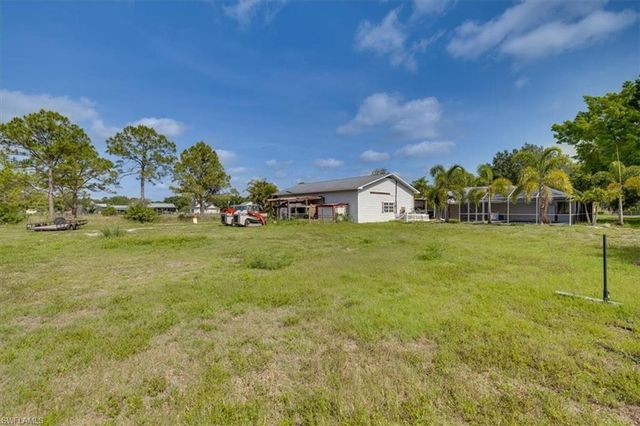 17900 Oak Creek RD, Alva, FL 33920
