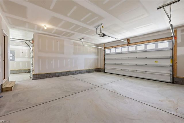 320 Rhapsody DR, Suffolk, VA 23435