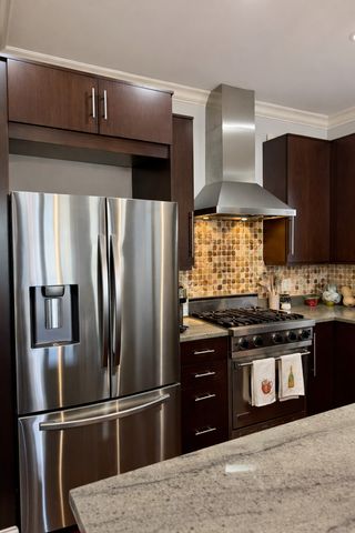 1041 W Grace Street 2, Chicago, IL 60613