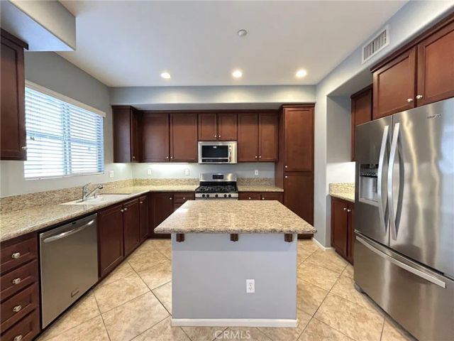 12447 Canal Drive 2, Rancho Cucamonga, CA 91739