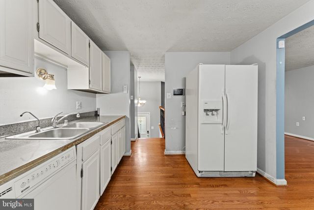 2121 BRIARWOOD DR, Waldorf, MD 20601